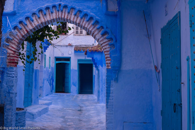 Morocco, Chefchaouen, Arch