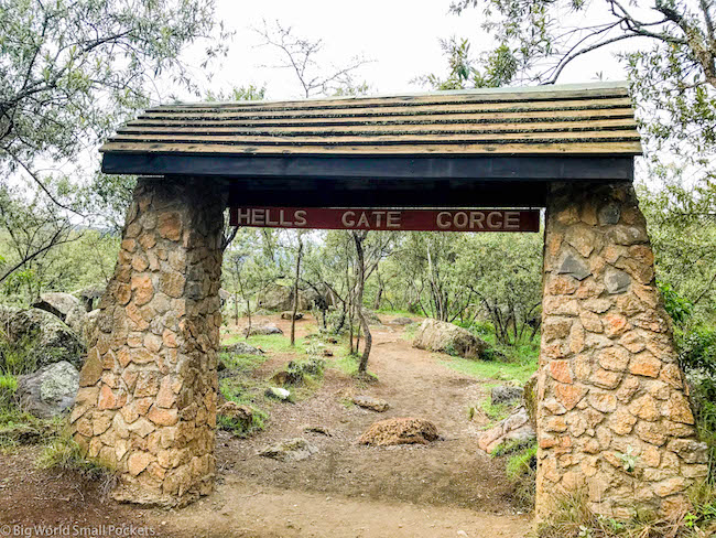 Kenya, Hells Gate NP, Gorge Entry