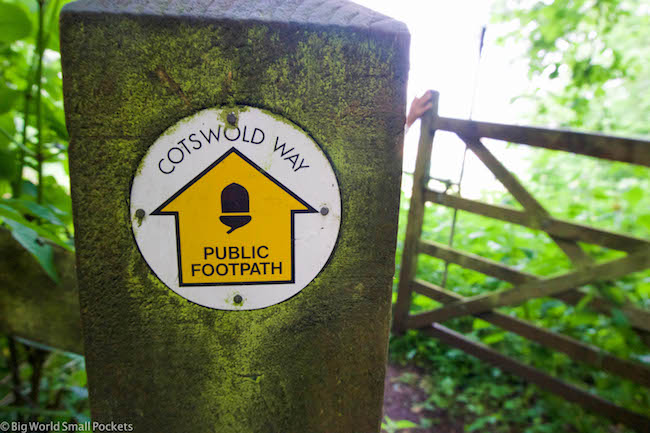 UK, Cotswolds Way, Hiking Sign