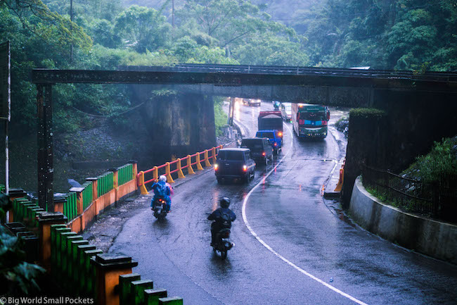 Indonesia, Bukittinggi, Road