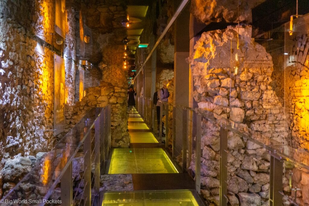 Poland, Krakow, Rynek Underground Museum