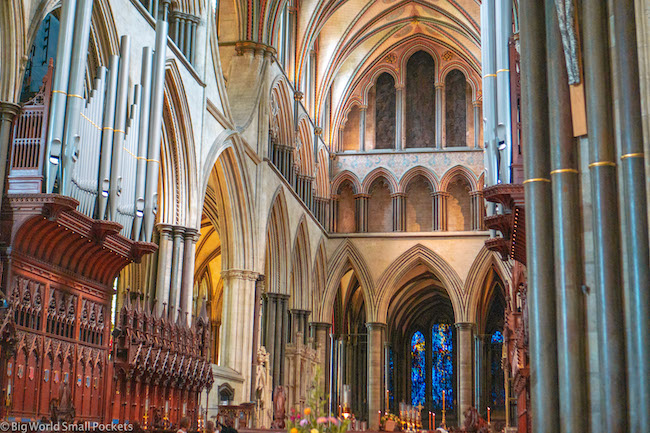 England, Salisbury, Cathedral Interior