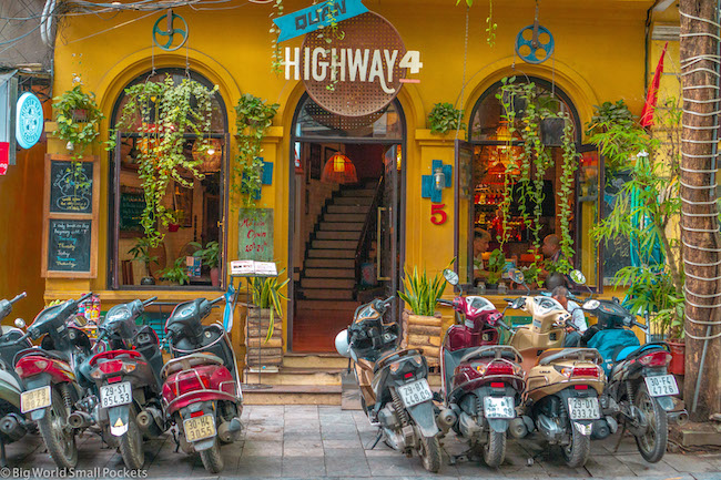 Vietnam, Hanoi, Cafe