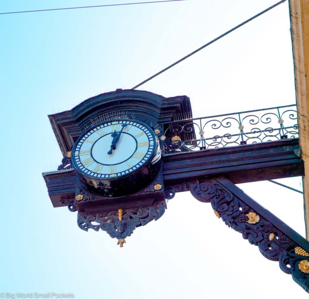Hampshire, Winchester, Clock
