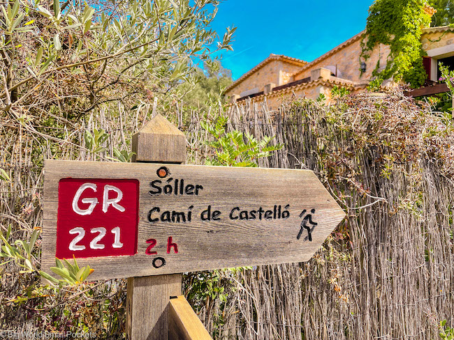 Spain, Mallorca, Walking Sign