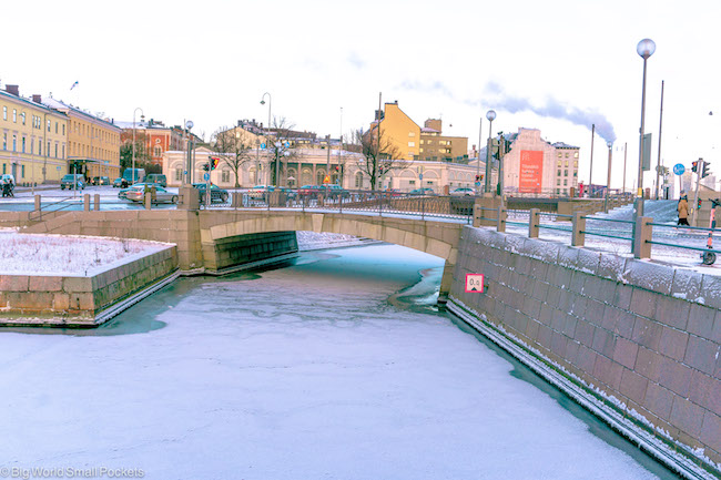 Finland, Helsinki, Bridge