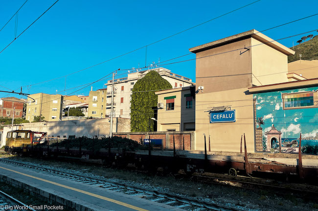 Sicily, Cefalu, Train Station