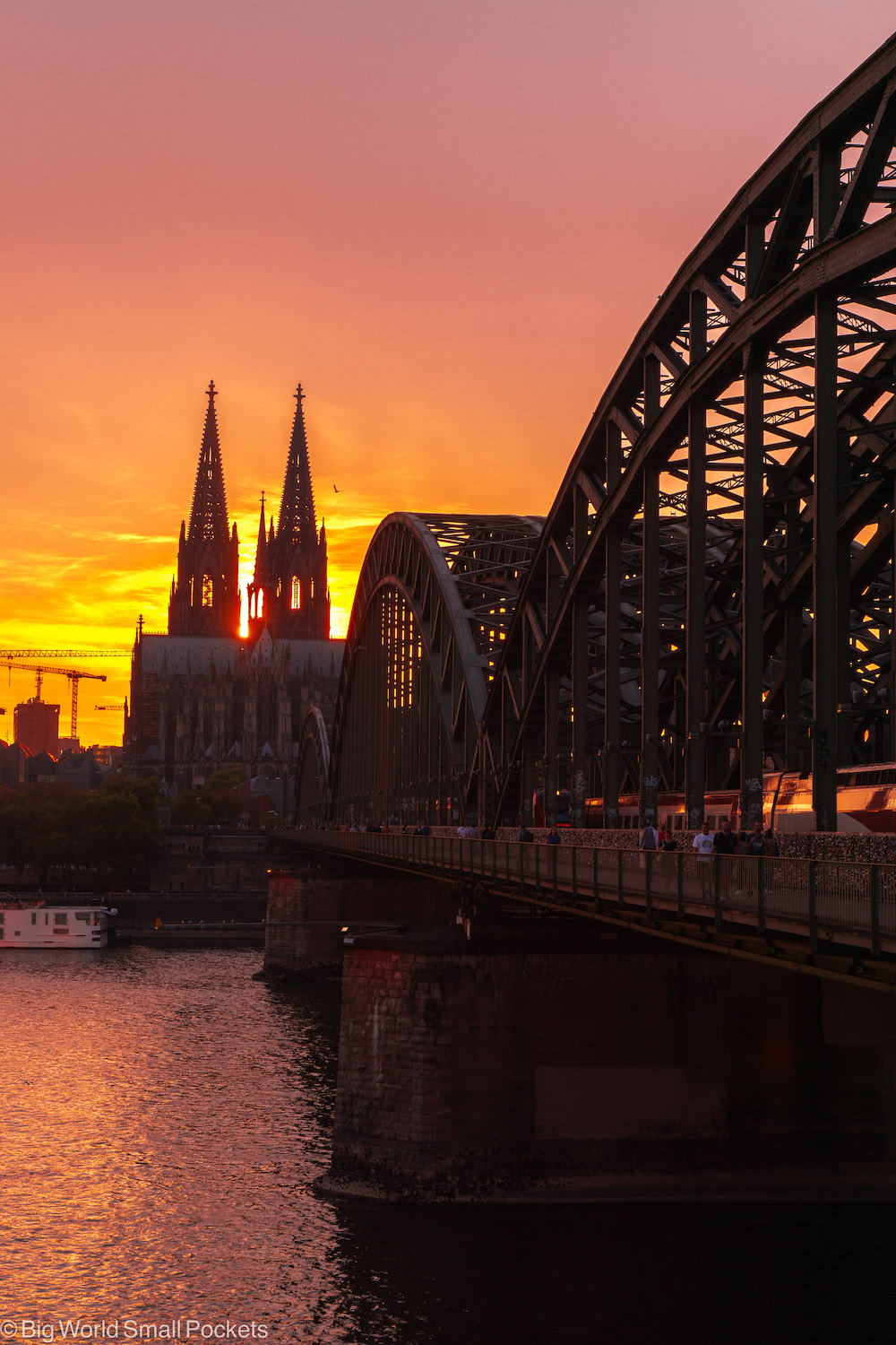 Germany, Cologne Cathedral, Sunset