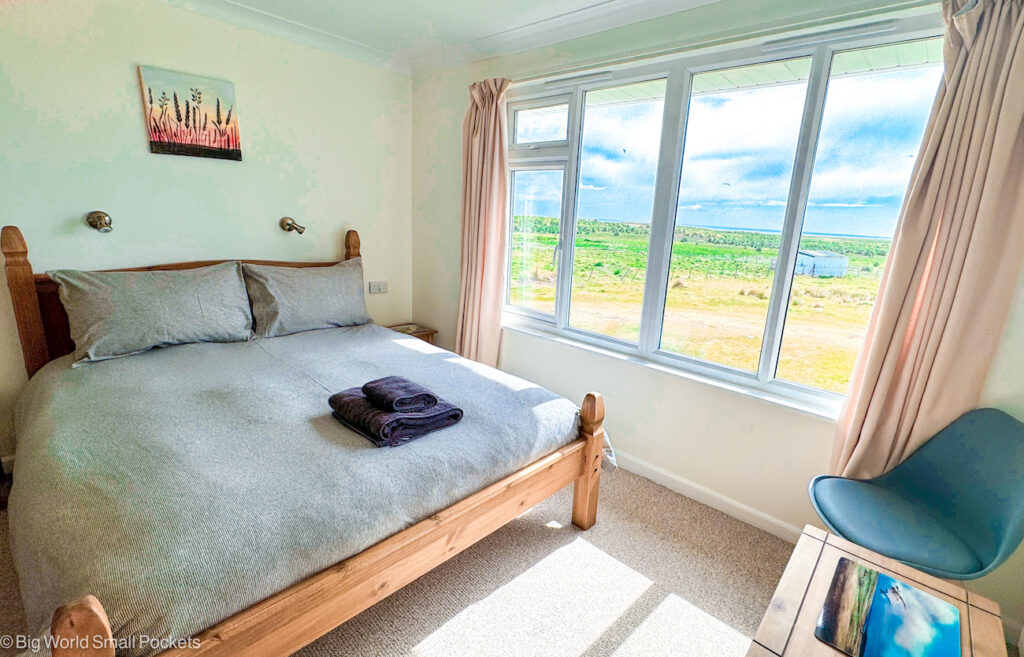 Falklands, Sea Lion Island, Lodge Bedroom