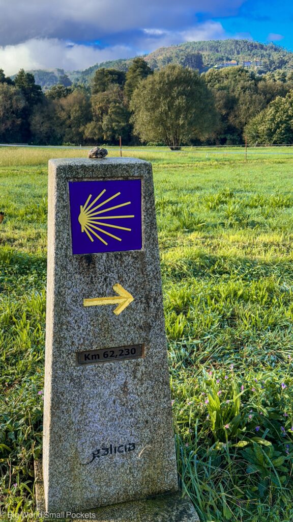 Camino de Santiago, Packing, Sign on Stone Pillar