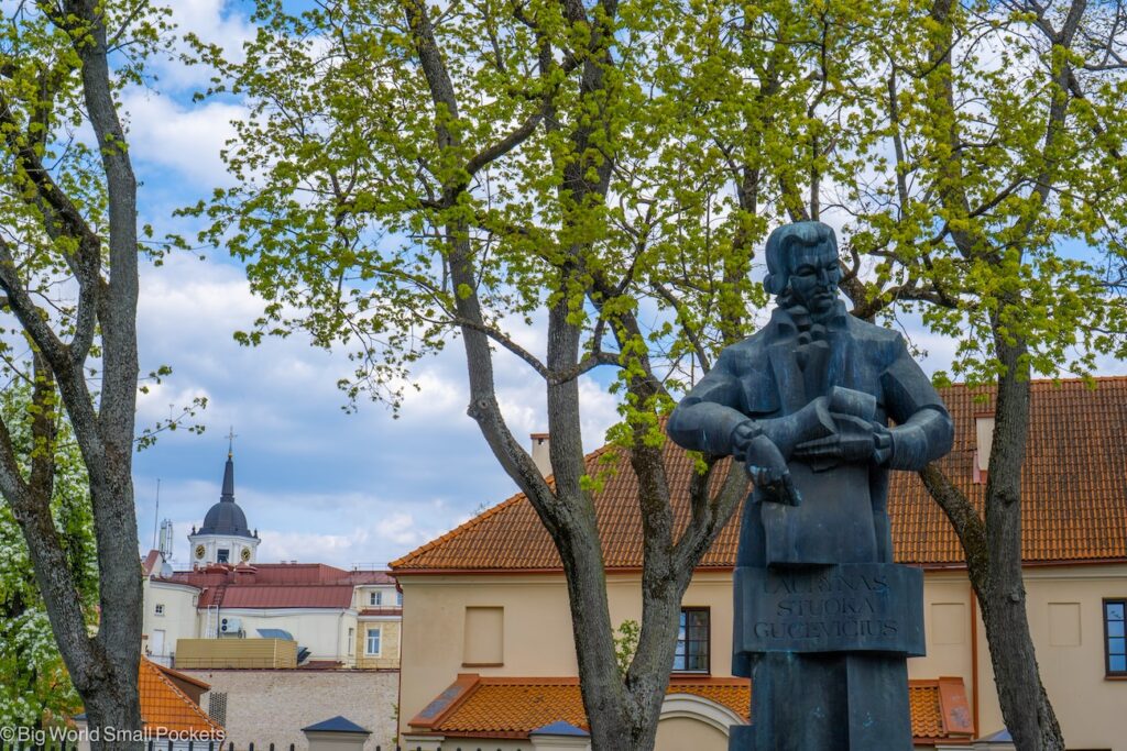 Lithuania, Vilnius, Statue