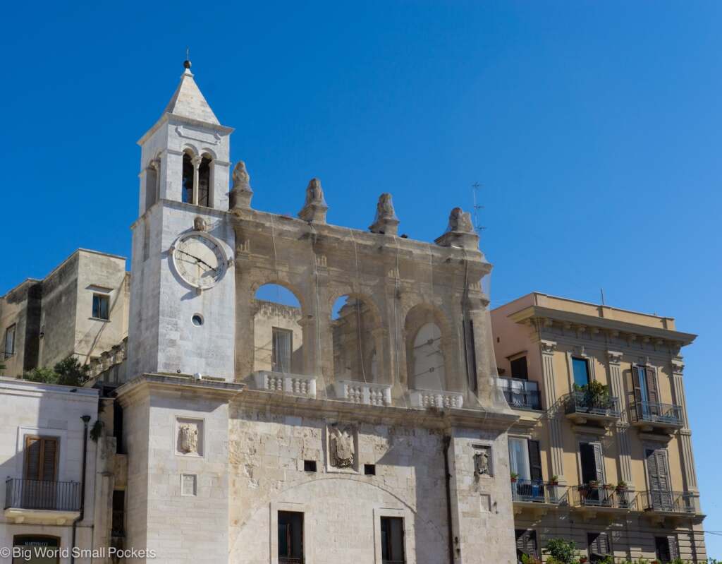 Italy, Bari, Old Buildings