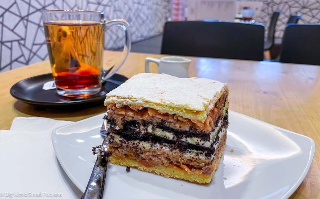 Slovenia, Lake Bled, Cream Cake
