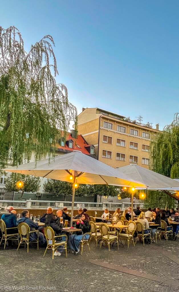 Slovenia, Ljubljana, Alfresco Cafe