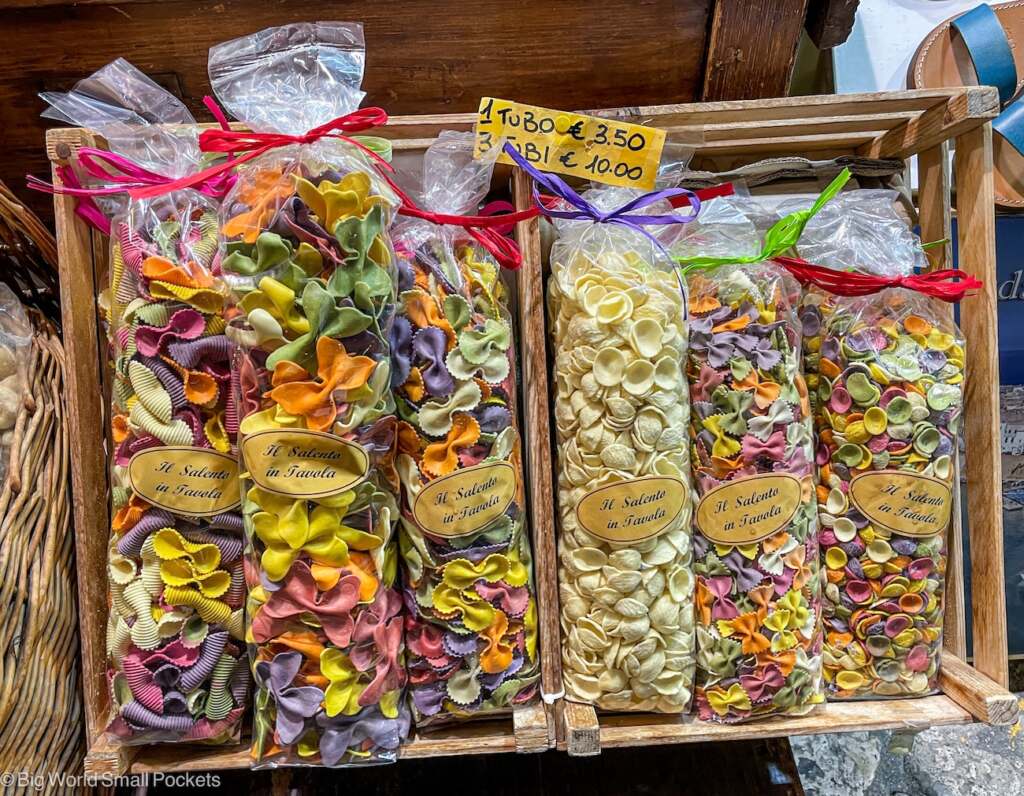 Italy, Puglia, Pasta in Bags