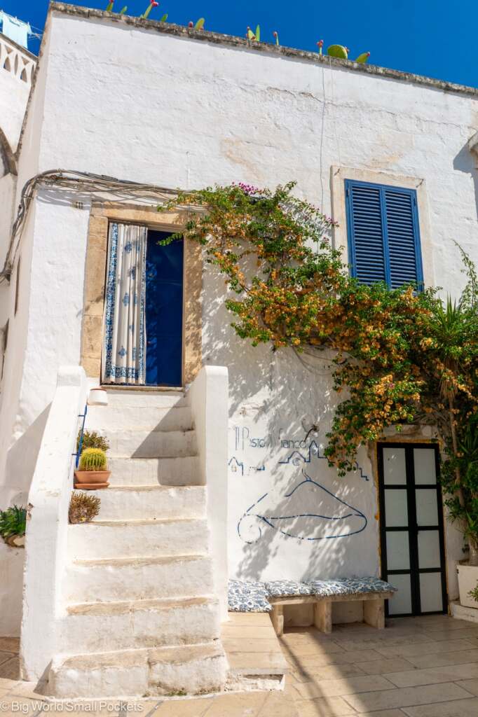 Italy, Puglia, Whitewashed House with Steps