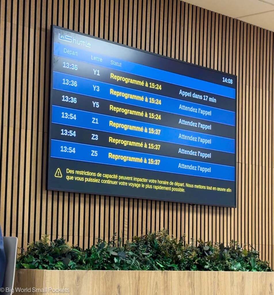 LeShuttle, Departure Board