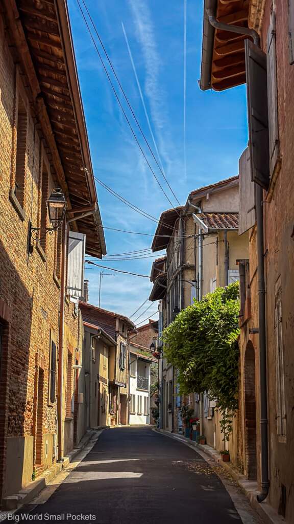France, Haute Garonne, Rieux-Volvestre Street
