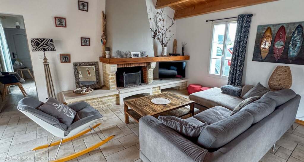 France, Ile de Re, Airbnb Lounge