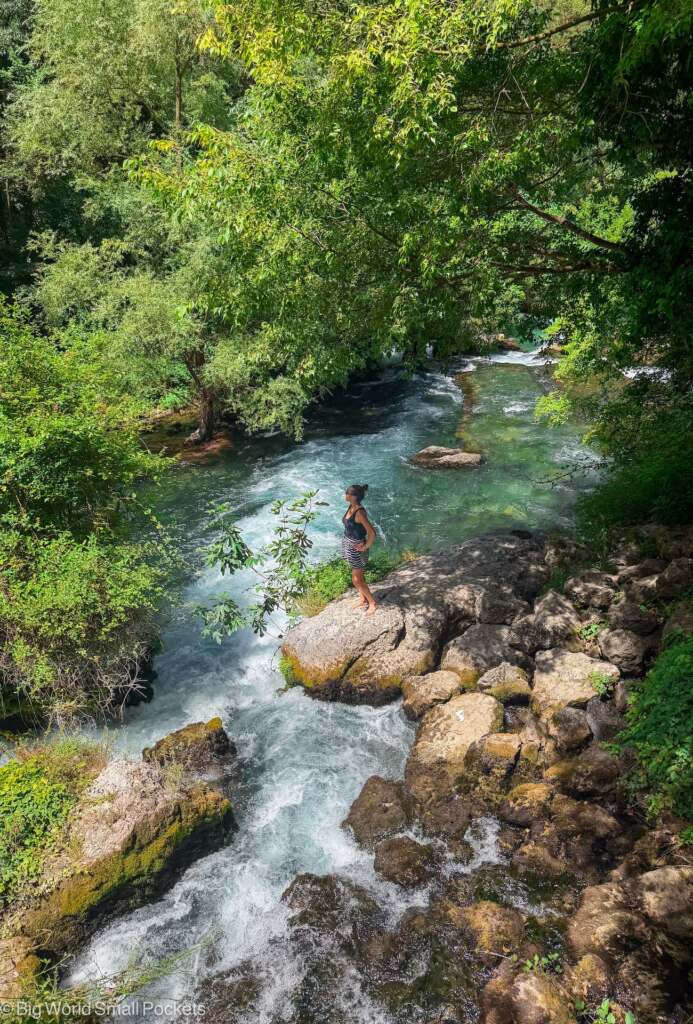 France, Luberon, Me in Fontaine-de-Vaucluse